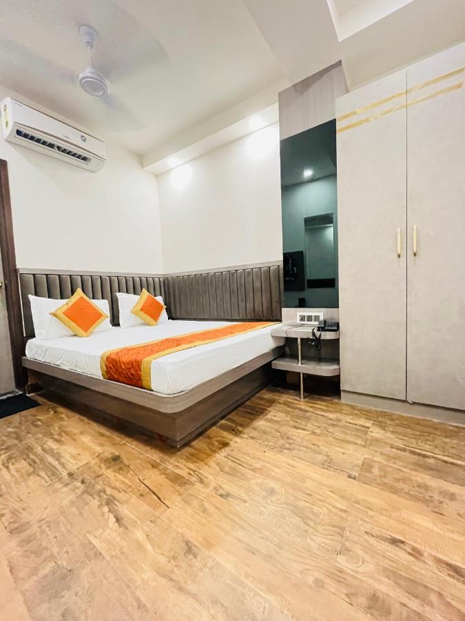 Hotel Red Stone Inn - Near New Delhi Railway Station - Paharganj Kültér fotó