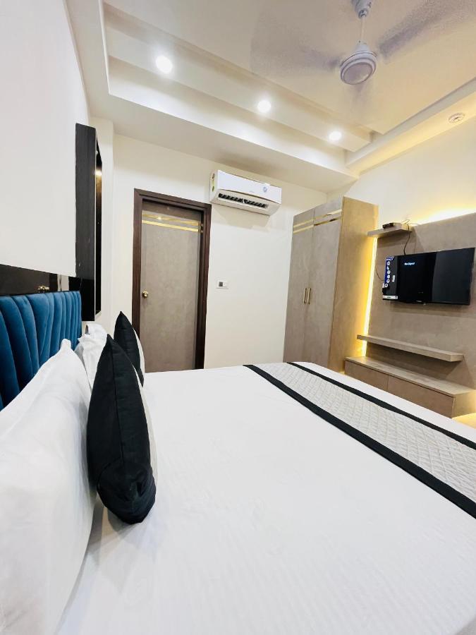 Hotel Red Stone Inn - Near New Delhi Railway Station - Paharganj Kültér fotó
