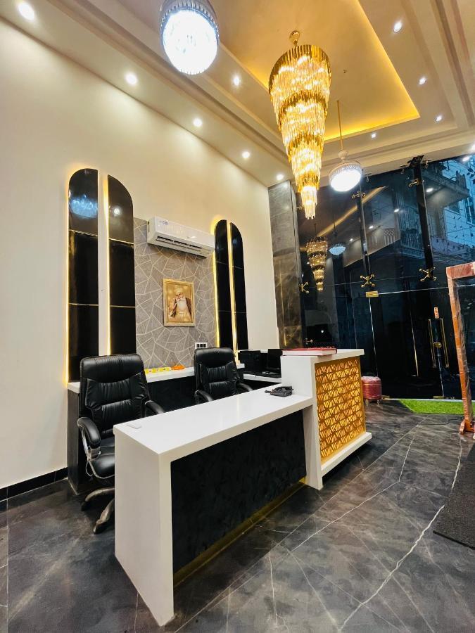 Hotel Red Stone Inn - Near New Delhi Railway Station - Paharganj Kültér fotó
