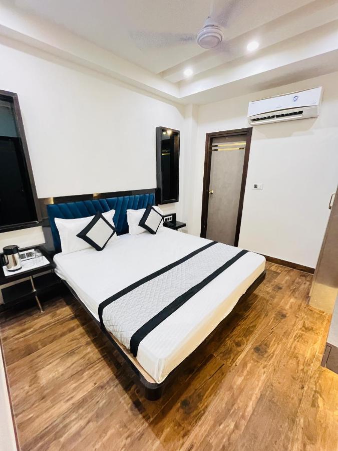 Hotel Red Stone Inn - Near New Delhi Railway Station - Paharganj Kültér fotó